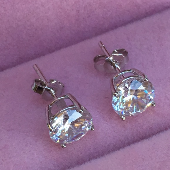 14k white gold diamond stud earrings round cut D VSS1 over - Picture 9 of 11